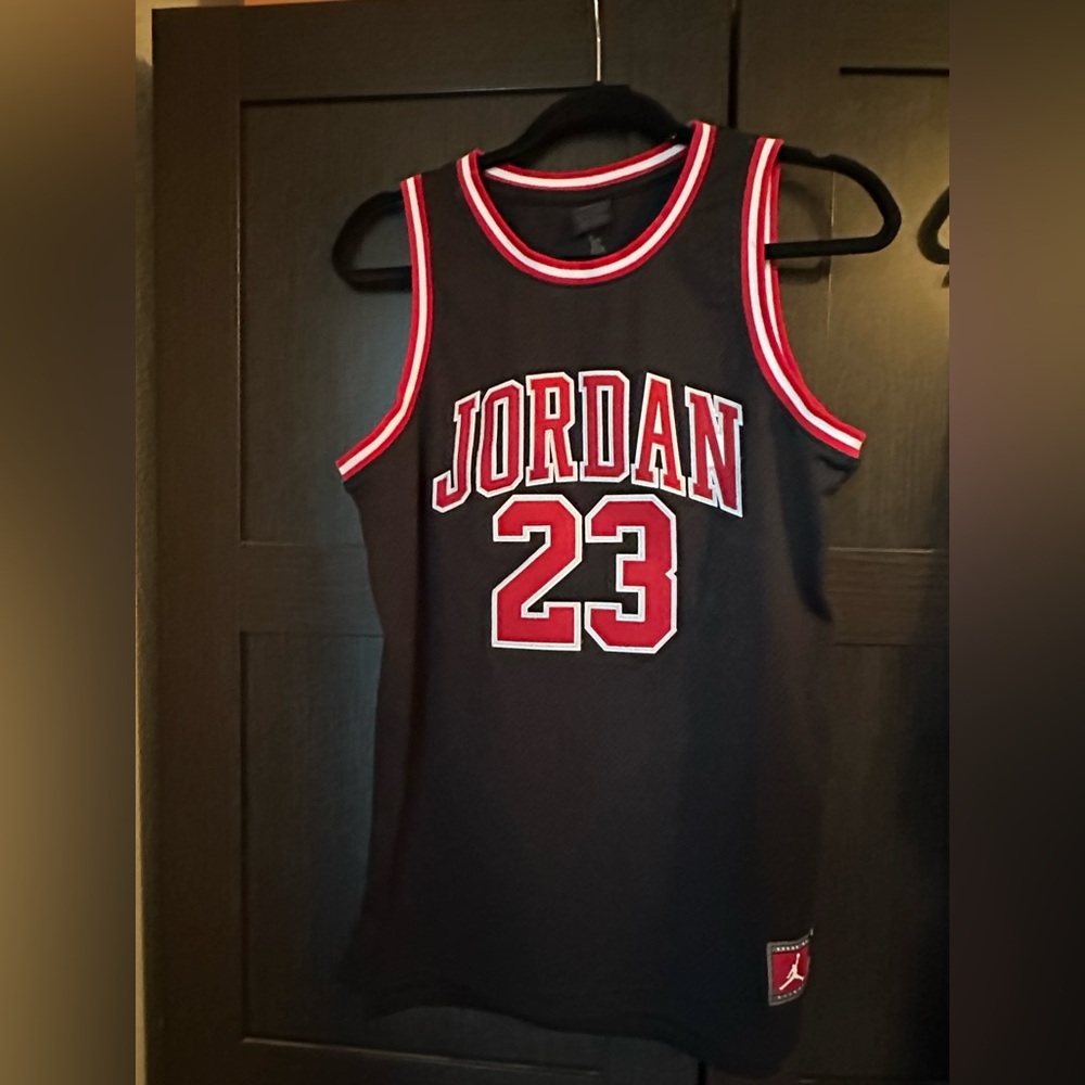 Big Boys Jordan Black & Red Basketball Jersey